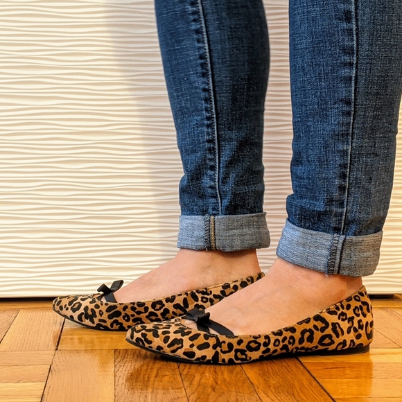 Cheetah print flats by Lauren Conrad - Picture 1 of 2